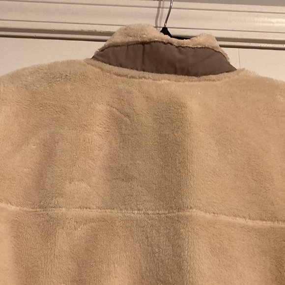 L.L. Bean Ladies fleece top - Picture 6 of 6